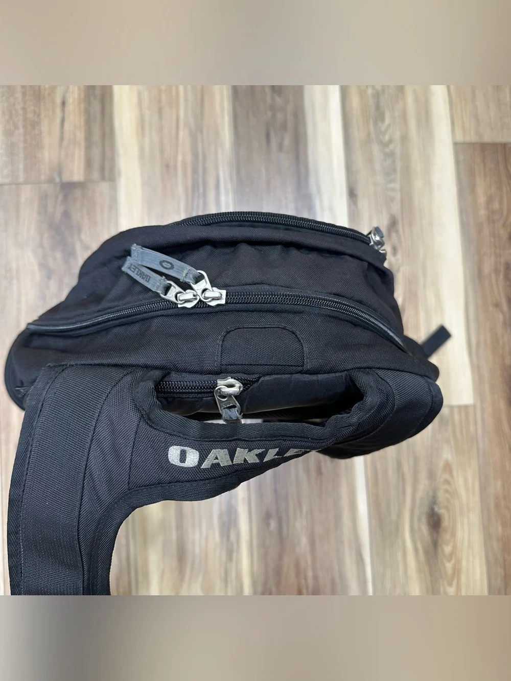 Oakley Arsenal Pack Hydrofuse Multipocket Backpack, 92329OVT, Black Grey